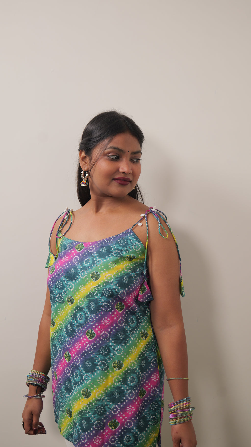 Sleevless multicoloured kurti