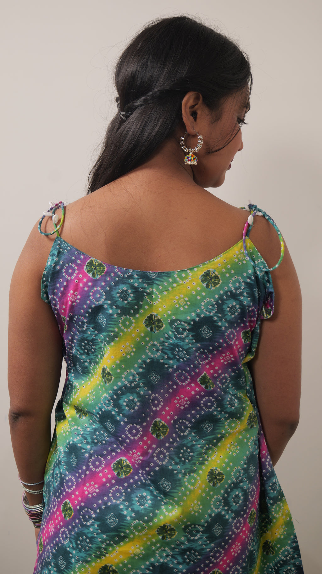 Sleevless multicoloured kurti